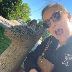 Meet your Posher, Mindi